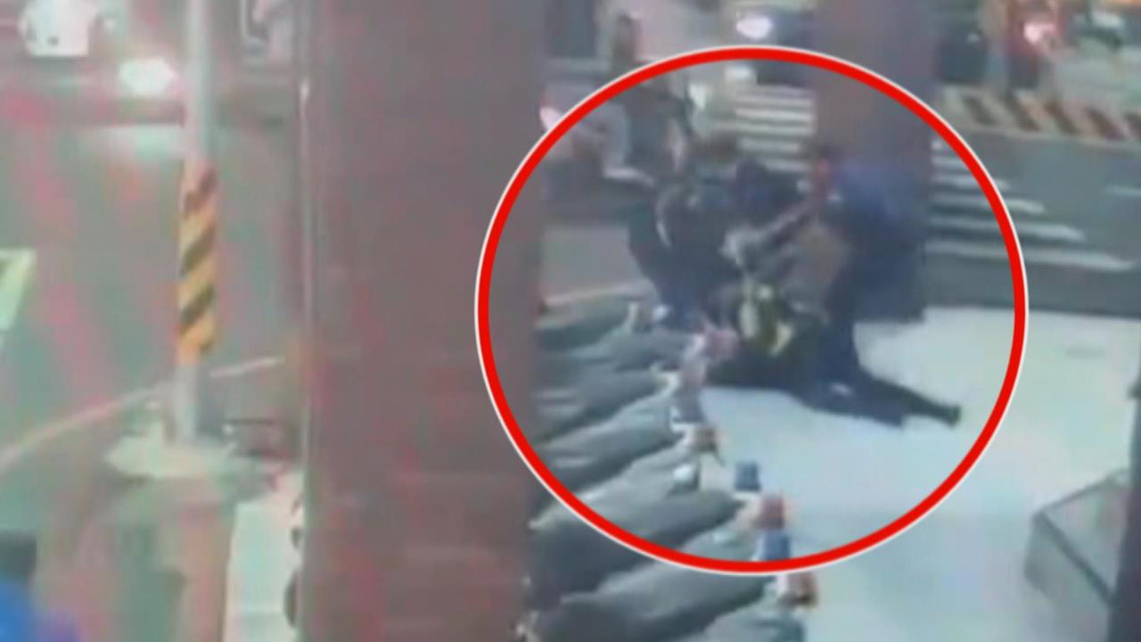 台南29歲足療師揮刀隨機傷人! 疑因"感情問題"行凶