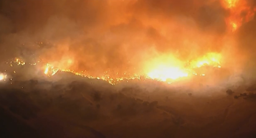 美加州「蘋果大火」疑人為縱火　延燒約8300公頃、撤近8000人