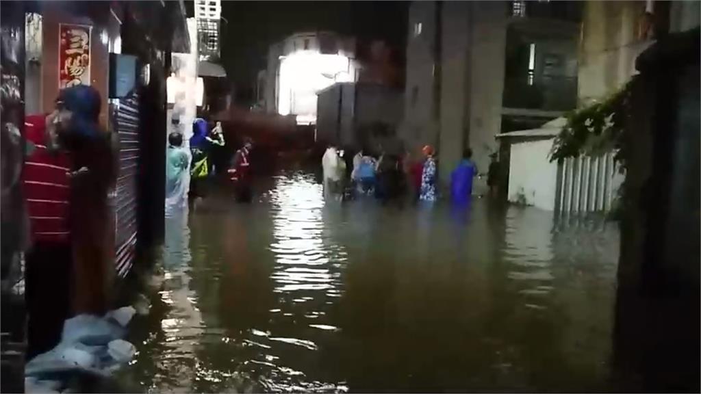 台南中華路154巷又淹水 居民氣炸：建商會受報應