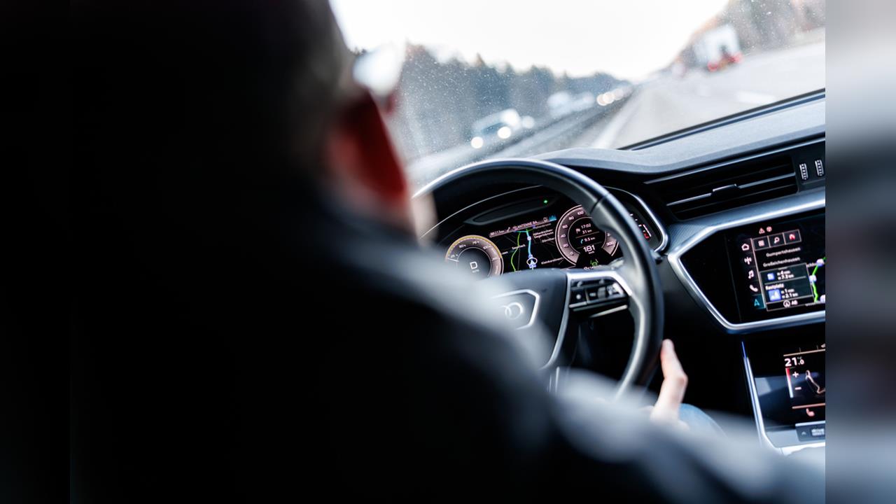 快新聞/不開車竟可爽領90萬!歐洲「這國家」鼓勵繳回駕照 驚人原因曝光