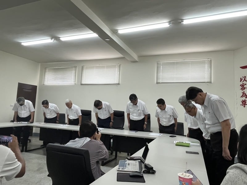 行人地獄!總統官邸路口公車撞死乳癌名醫 官派欣欣客運董事長范大維請辭