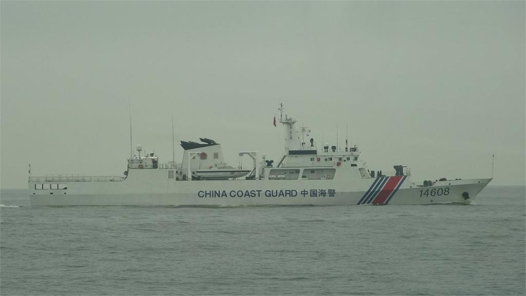 <em>快新聞</em>／中國海警船3個月17度闖金門海域！9日首度偕公務船出沒　海巡署全程監控