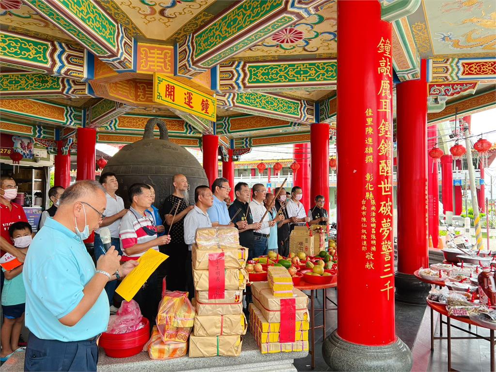 農曆七月普度!佛、道教儀式不相同 命理師:拜錯恐「觸犯好兄弟」