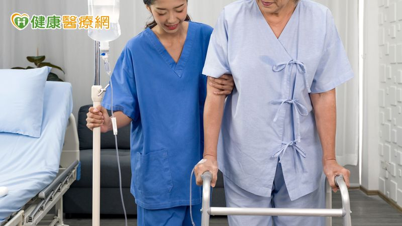7旬婦大腸癌術後5天出院　「新式手術照護模式」助攻