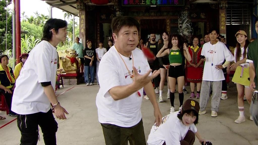 《綜藝大集合》錄到起衝突！胡瓜看不慣製作人亂入 當眾動手不忍了