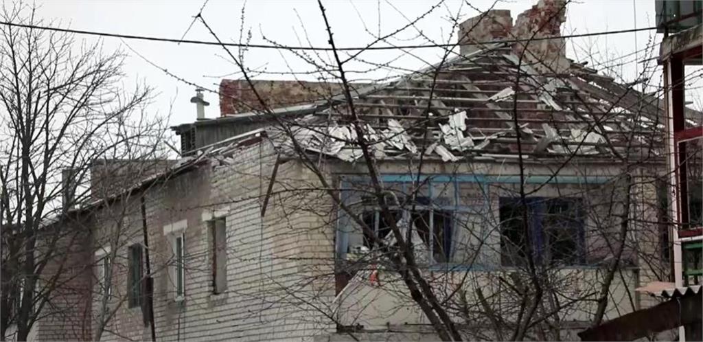 烏國小鎮遭S300飛彈炸爛  烏軍哀嘆彈藥不足