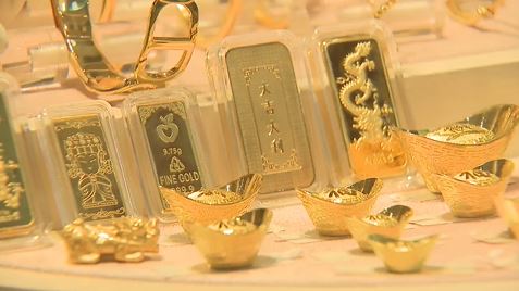 川普關稅戰助攻，金價今年以來漲10％！3000美元恐高檔震盪，拉回搶布局