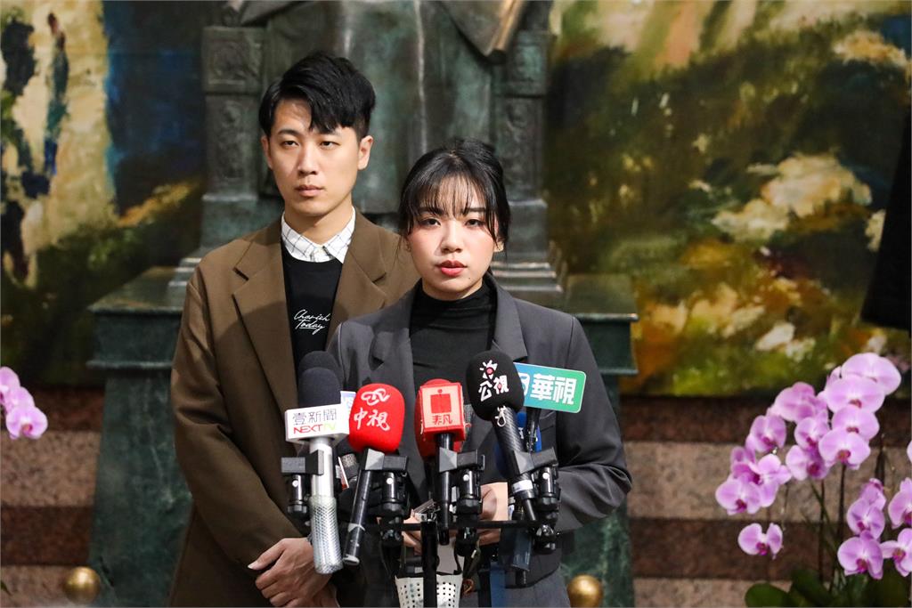 快新聞／節目上遭圍攻落淚　楊智伃曝「回去有反省」：朱主席也對我說辛苦了