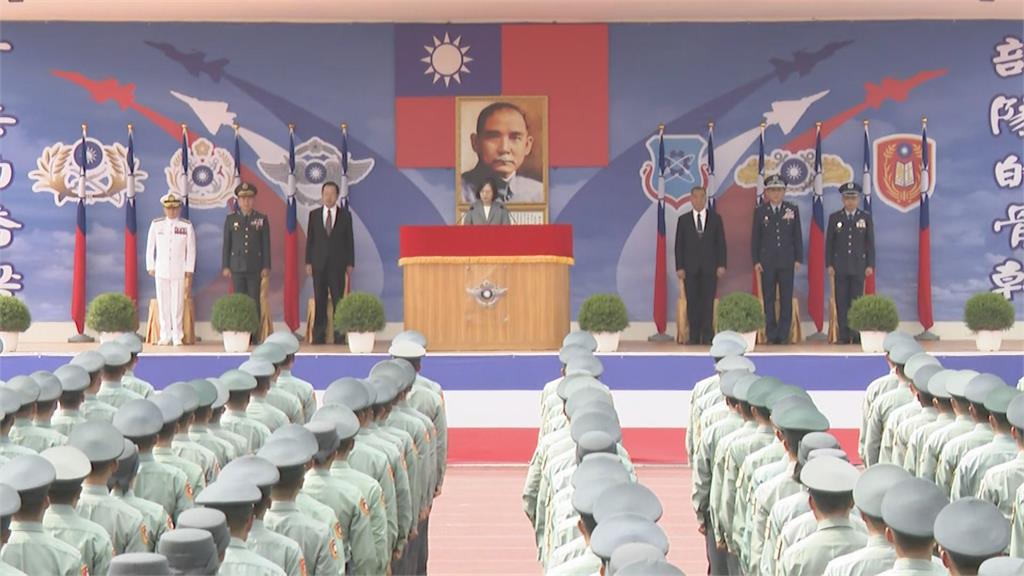 出席三軍士官新生開學典禮　蔡總統：政府當最強後盾