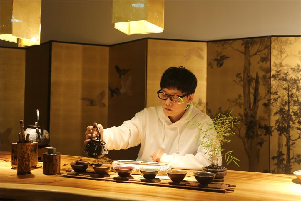 快新聞／不罷不休！知名作詞家林夕也表態了　「台灣等不了3年」