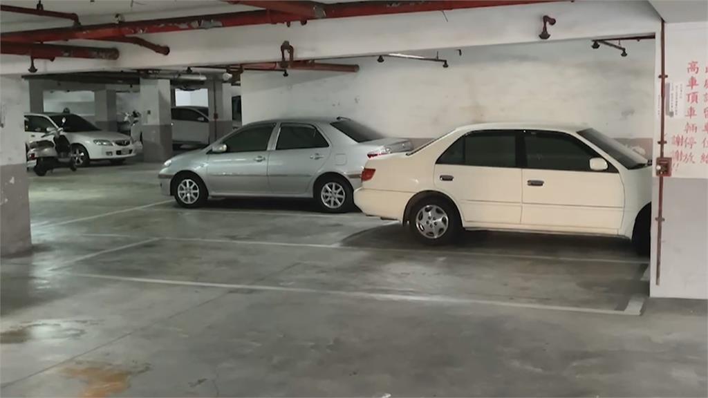 高雄中崙國宅半夜搶排出租車位　住戶排到「氣噗噗」盼市府協助