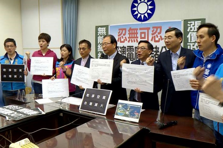 侯、蘇過招第一回合 侯友宜拋「深澳電廠案」