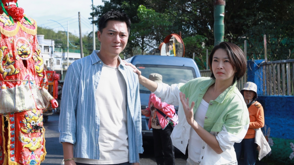侯怡君為新戲《好運來》剪掉長髮！藍葦華加碼脫了 掀衣「露六塊腹肌」電暈全場？
