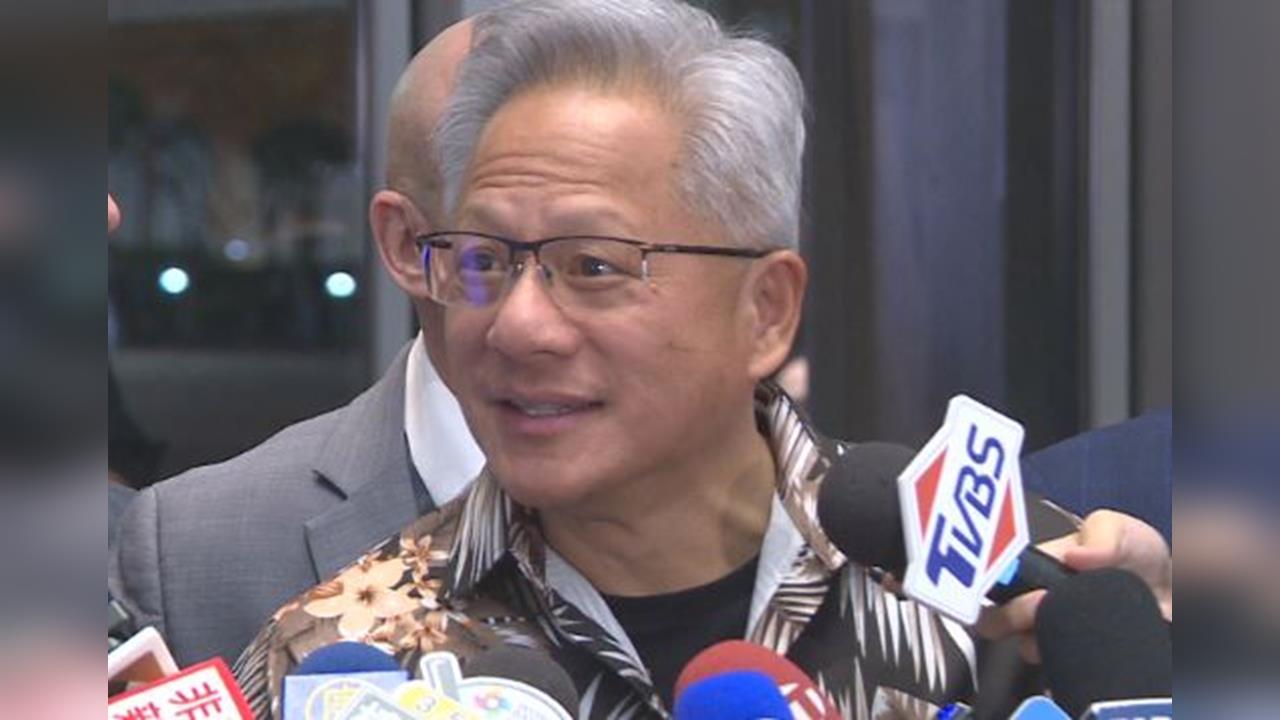 輝達尾牙黃仁勳大秀舞技　最大獎金、獎品「保密到家」