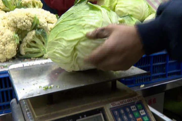 菜價俗俗賣！ 青江菜、菠菜每台斤20元有找