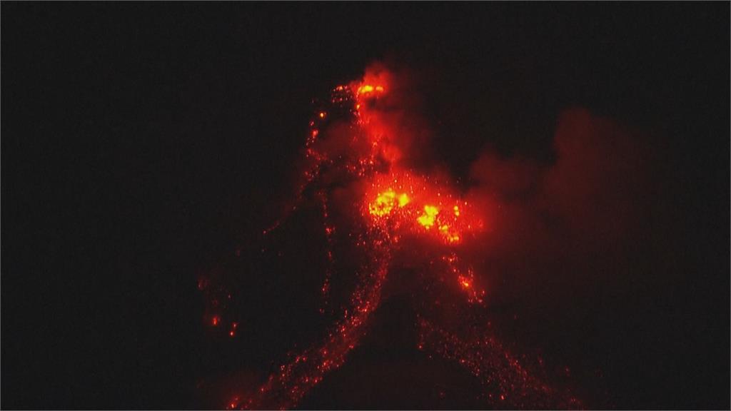 「馬永火山」活動加劇　進入緊急狀態2萬人撤離