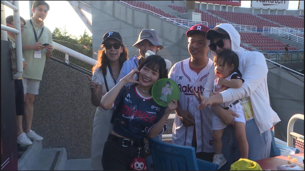 挺全民運動！台塑石化辦「棒球日」　代言人籃籃驚喜現身