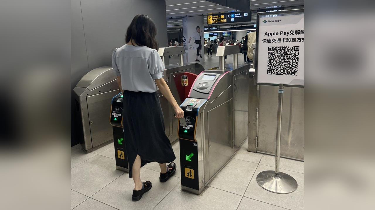 快新聞／免排隊儲值！北捷「感應刷卡」衝破百萬人次　多元支付迎新里程碑