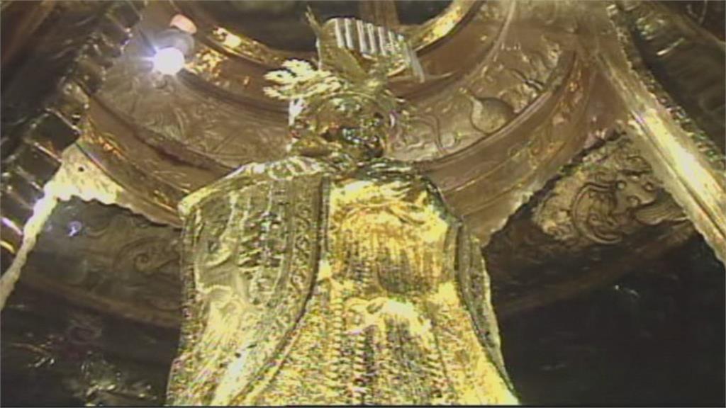 鎮瀾宮金媽祖「金包銅」　顏寬恒：物理常識　黃金靠其它金屬支撐