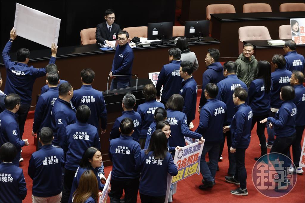 罷免案一階達標+2!陳超明、邱鎮軍成案 泛藍立委遭34:0