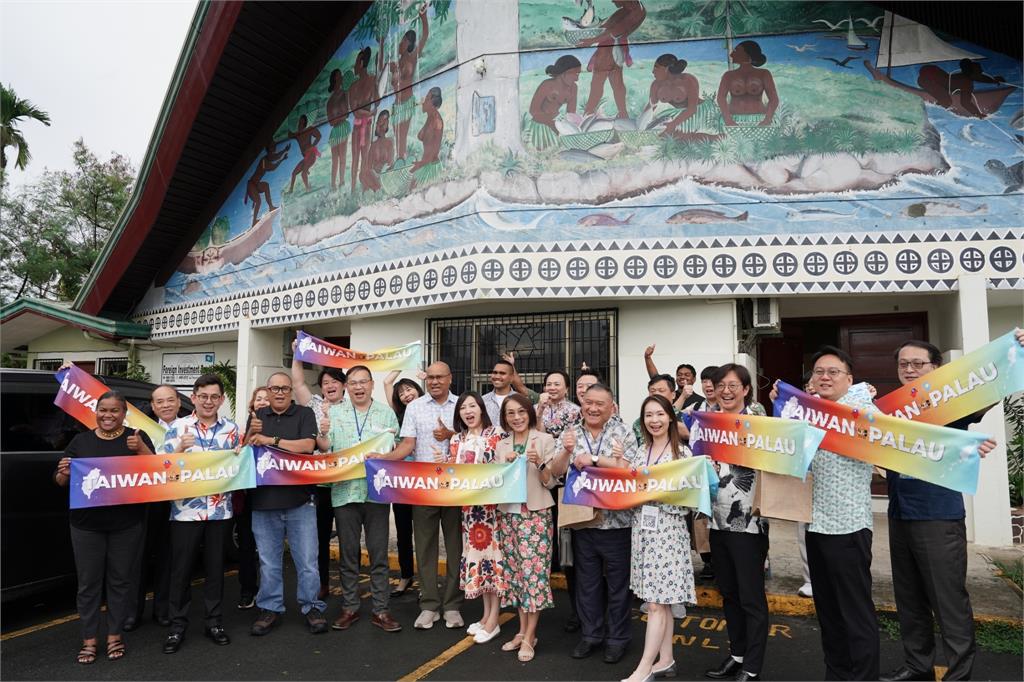 快新聞／「狂推帛琉觀光大作戰」代表團拜會見總統惠恕仁　盼進一步拓展雙邊合作