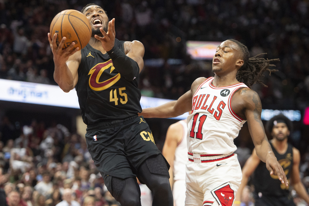 NBA(影)／騎士一哥米契爾砍37分　率隊締造14連勝隊史紀錄