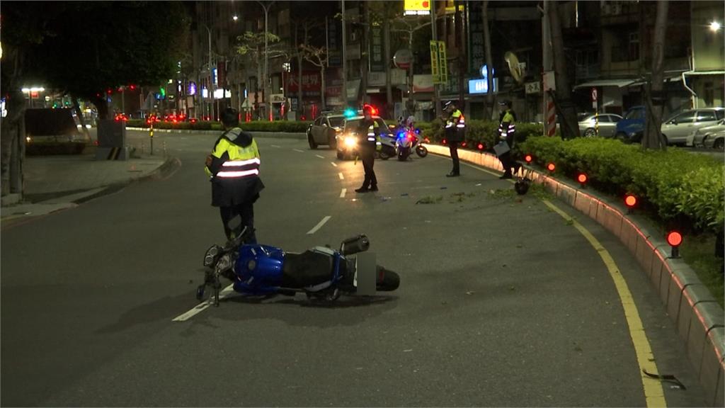 機車雙載過彎自摔　騎士顱骨骨折送醫不治