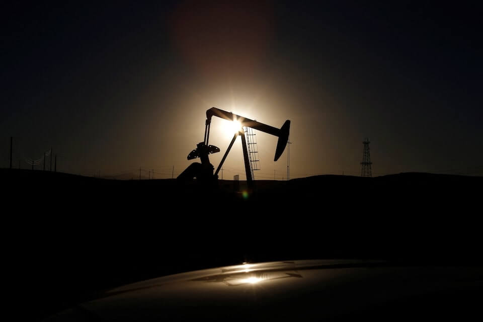 OPEC+計劃加速增產　油價每桶跌逾2美元