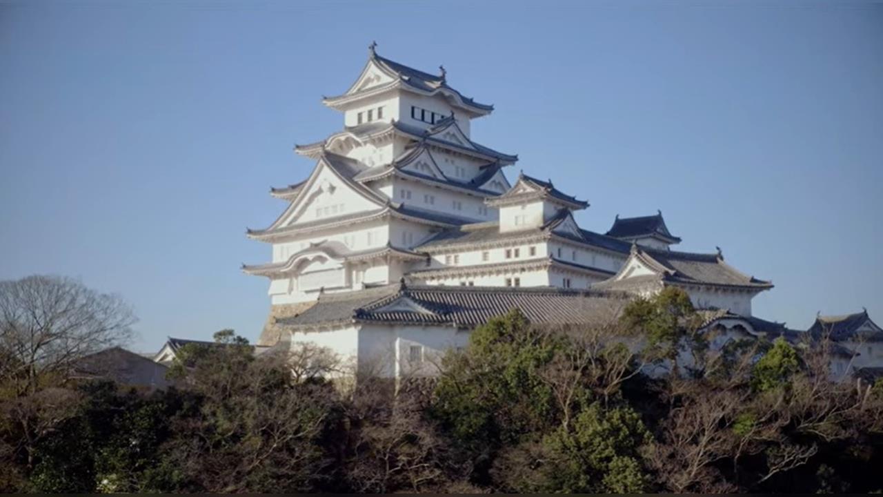 日本年末寺院神社大掃除 自衛隊垂掛姬路城打掃