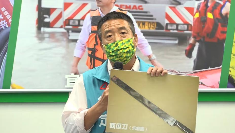 快新聞／曝民調領先3%　徐定禎轟鍾東錦：苗栗能接受殺人犯當縣長？