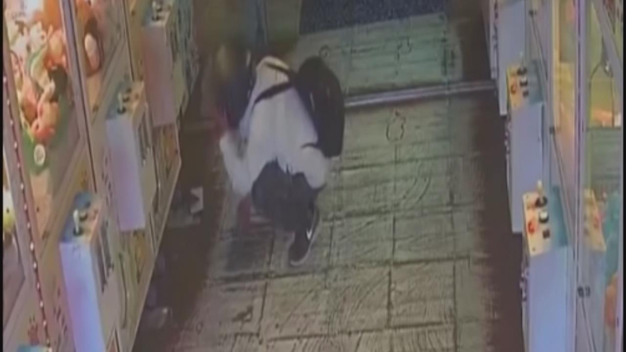 娃娃機店竊案! 犯嫌自備鑰匙.徒手開機台狂偷零錢