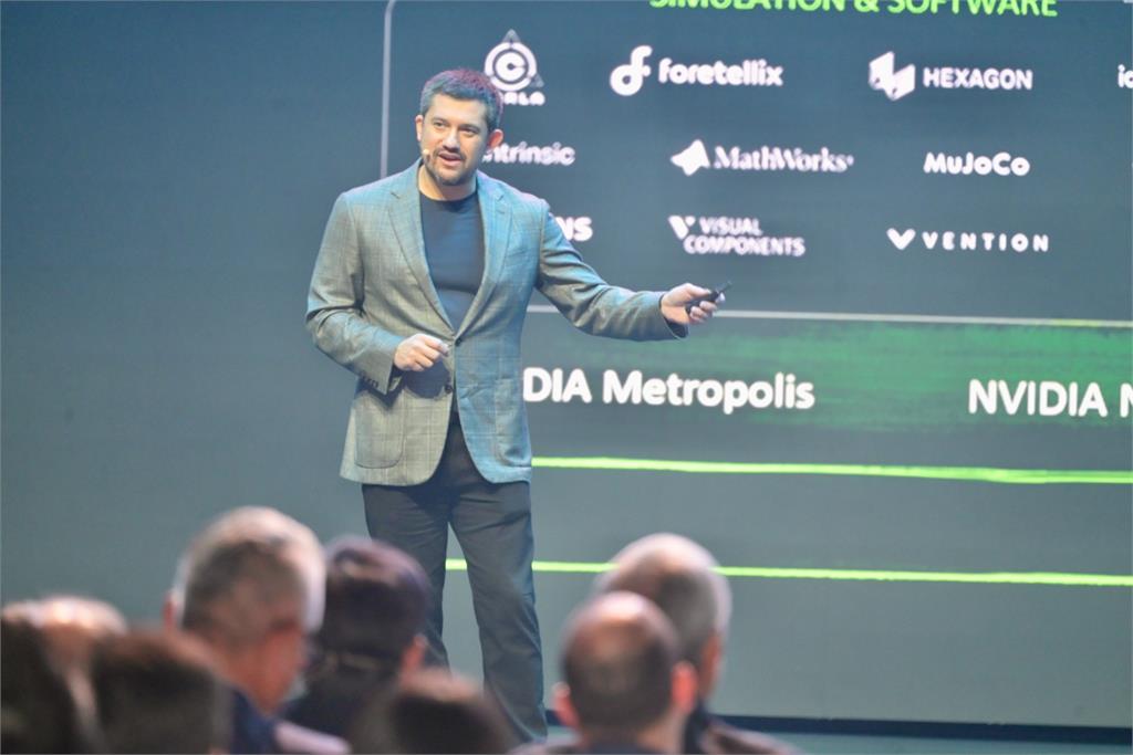 從調酒師到科技人 黃仁勳混血帥兒亮相講AI「台風穩到像老爸」