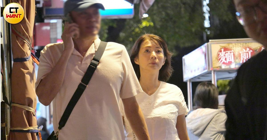 下半場幸福1／直擊！55歲溫翠蘋十指緊扣185公分新歡　甜蜜約會8小時