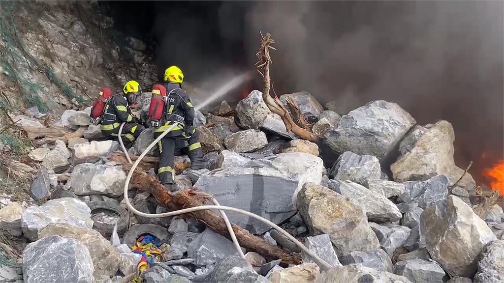 恐怖黑煙狂竄！清水明隧道火警　空勤緊急出動滅火