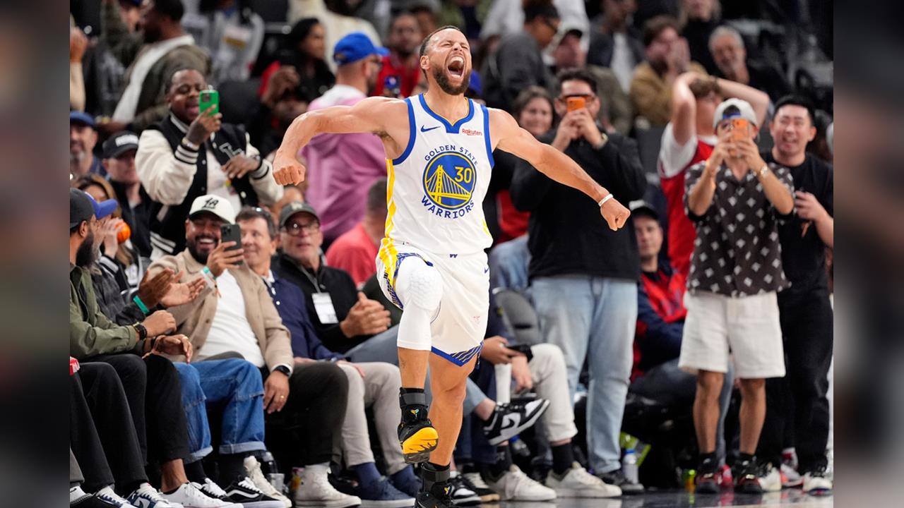 NBA(影)/「綠師傅」妙傳「咖哩」砍進超前3分球!勇士逆轉擊敗快艇過附加賽首關