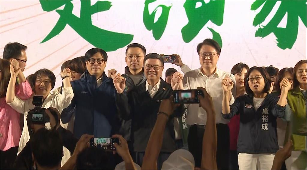 卓榮泰宣講通令 "翁曉玲"索資 一律經他同意才能給