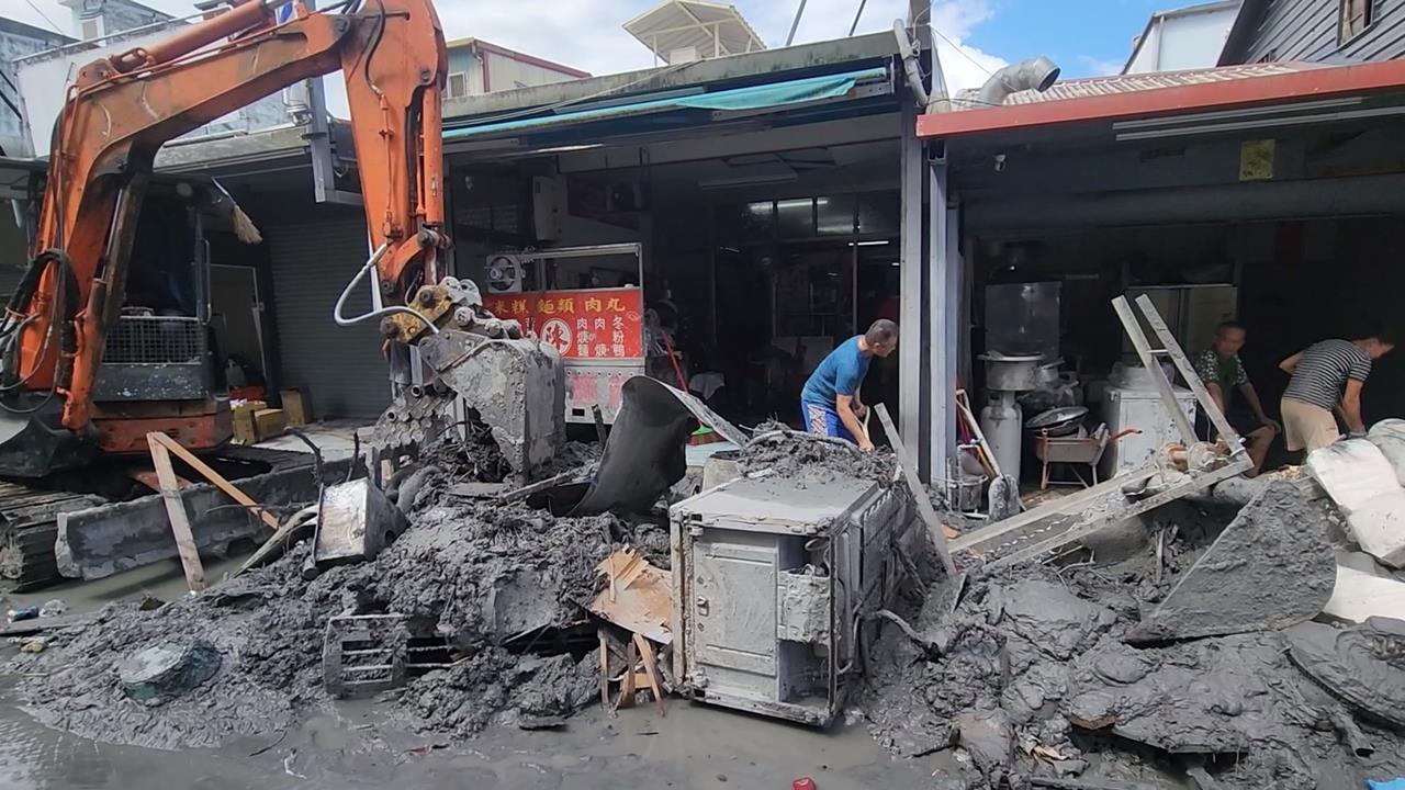 「鏟子超人」清出超過1萬噸淤泥怎麼處理？環境部揭「未來2大用途」
