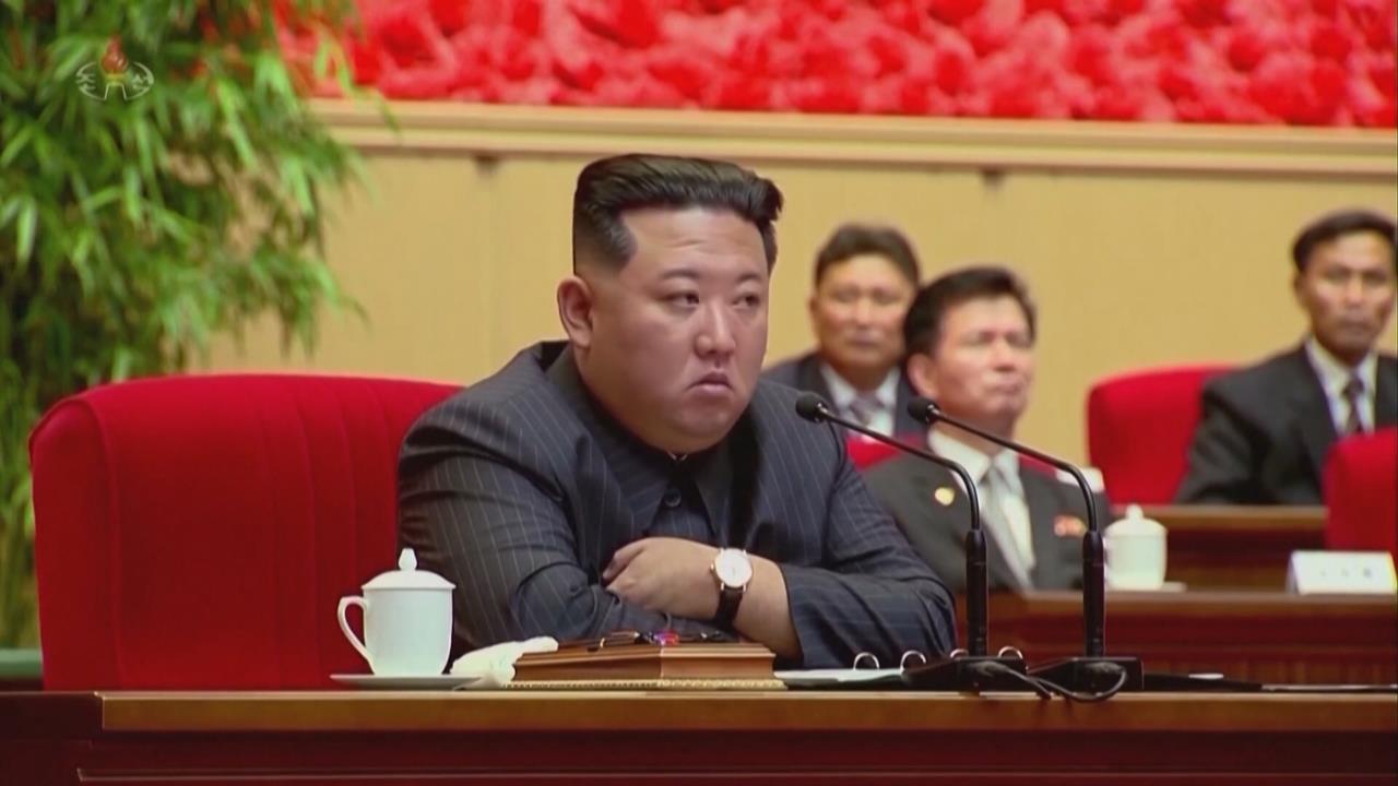 培養北韓接班人？　金正恩一週三度帶女兒金主愛亮相