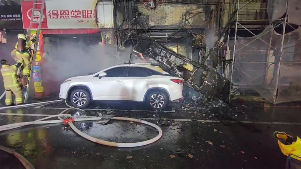 台南4樓店面清晨失火　隔壁夫婦跳遮雨棚逃生