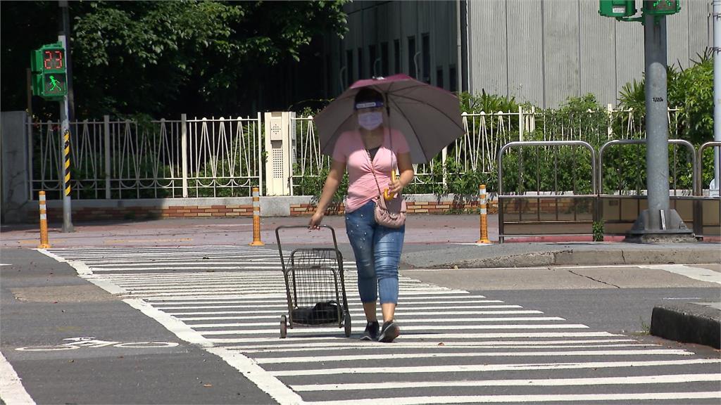 快新聞／桃竹今飆36°C、明起部分地區水氣增　雙十連假不排除有颱風生成