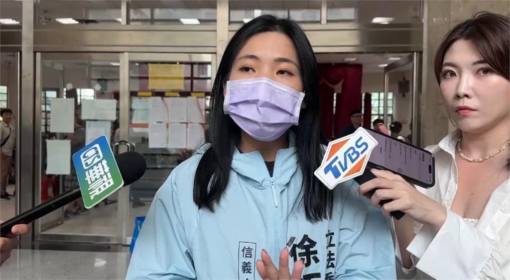 快新聞／還不休息？徐巧芯確診Covid-19出席羅明才活動　本人解釋原因