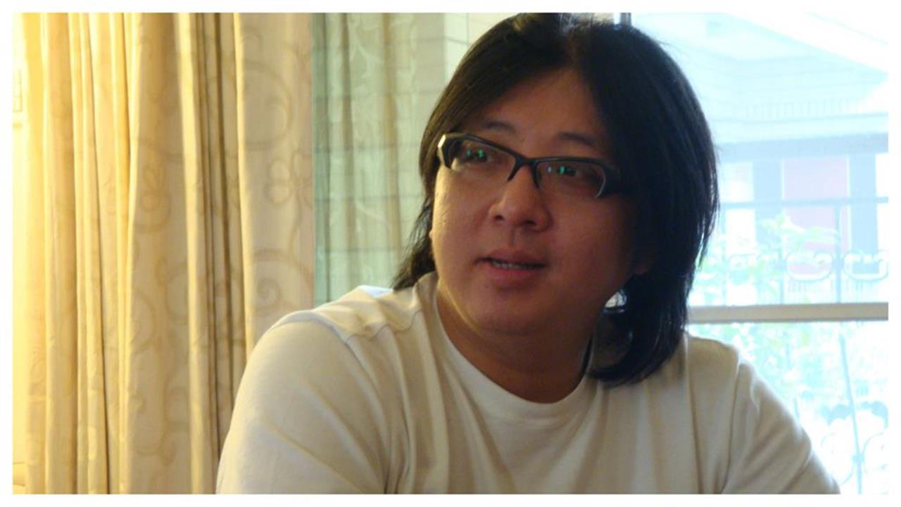 「小胖老師」袁惟仁抗病8年病逝！享年57歲…家屬悲痛證實：帶著溫暖離開的