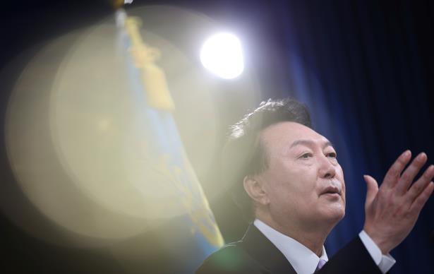 快新聞／南韓緊急發布戒嚴令　6點聲明禁止集會、管制媒體