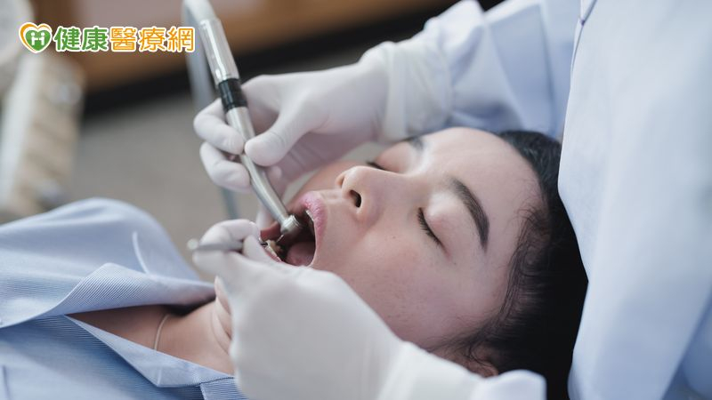 有刷牙不代表清潔乾淨！　醫揭「真正護牙關鍵」預防牙周病