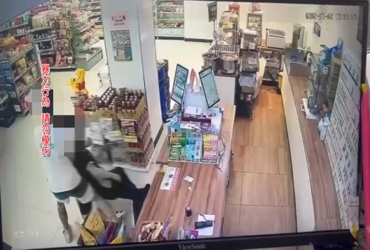 超商爆衝突　店員質疑男子想偷竊　遭兩人圍毆滿臉血送醫