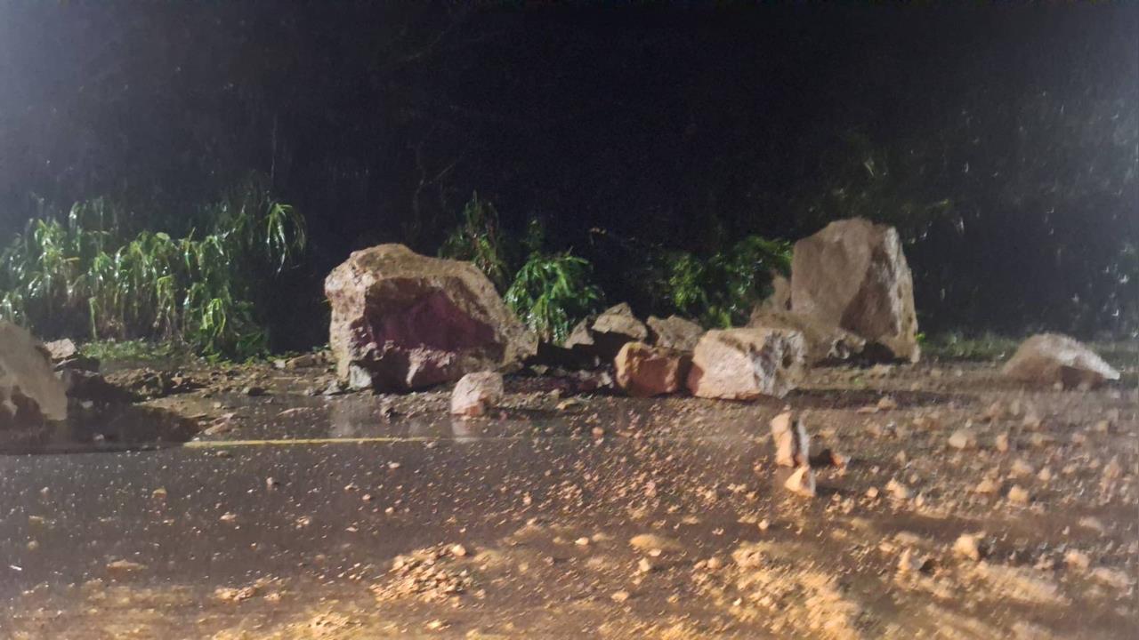 快新聞／清晨驚魂！萬里核二廠進水口前巨石崩落　現場畫面曝光