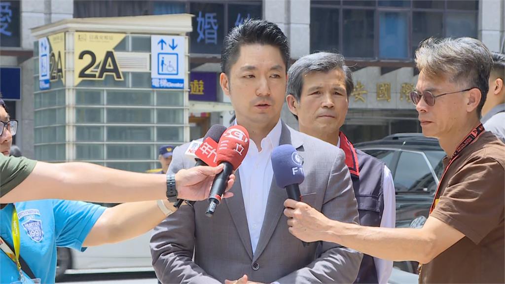 快新聞／毒蟲通緝犯「拒檢還衝撞」釀2警重傷　蔣萬安探視：一定做警察最有力後盾