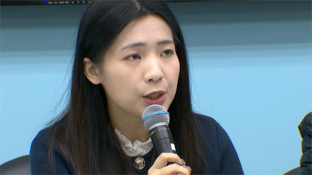搶救徐巧芯罷免危機　費鴻泰點滴在「芯」頭？