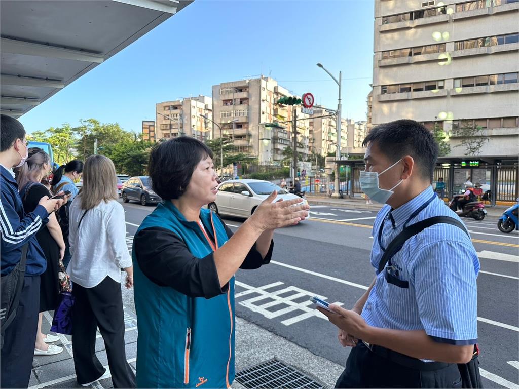 快新聞／基隆通勤族搭客運脫班、客滿頻傳　鄭文婷彙整3點：協同相關單位改善