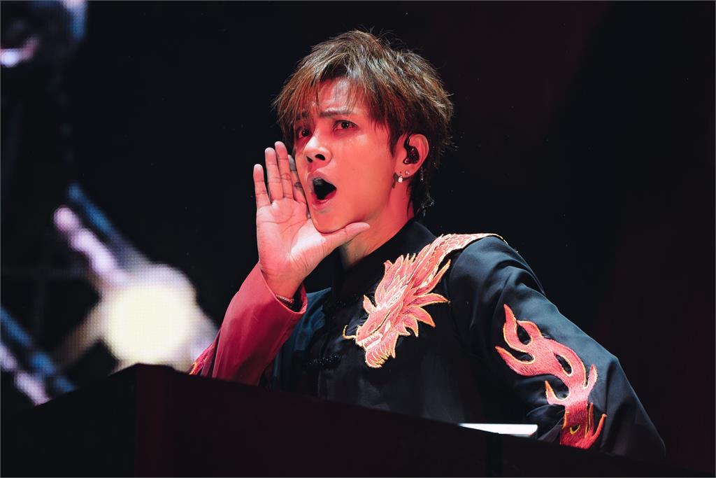 快新聞／羅志祥「30巡迴演唱會」高雄巨蛋嗨翻登場　萬名歌迷同跨年